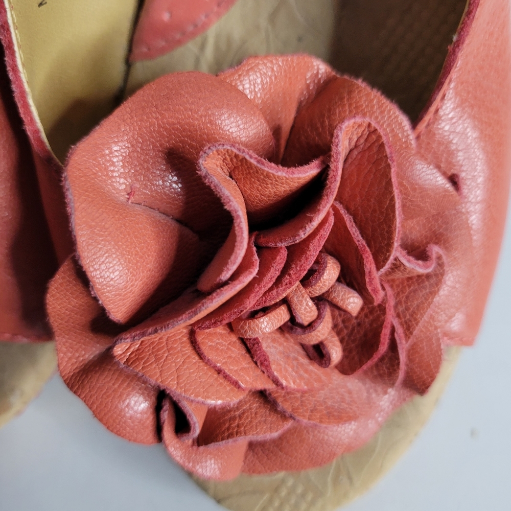 Womans B O C Born Concepts Pink Sling Back Peep toe Wedge sandals Size 9 - Picture 3 of 11